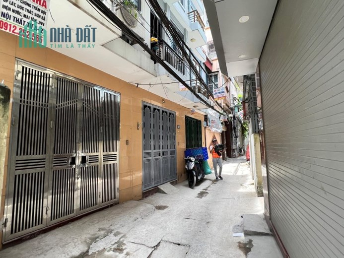 Bán nhà Trương Định, Hoàng Mai, 36m, 4T, dân xây, gần phố, kd online, giá tốt
