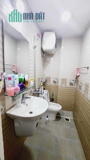 [HIẾM] Bán nhà Chợ Khâm Thiên, 28m2*4T, MT3.4m, ngõ nông, rộng, nhà đẹp ở ngay, 2.6 tỷ