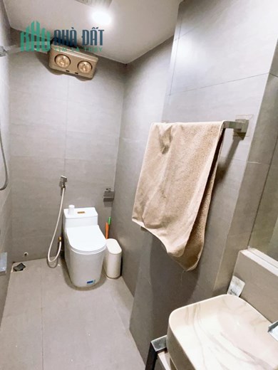Bán nhà MP Trần Khát Chân, Phố Huế, 5 tầng, mt 6m, lô góc, siêu đep, vỉa hè, KD khủng khiếp.