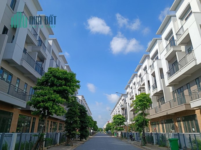 Chỉ hơn 3 tỷ căn nhà 4 tầng tại Vsip Từ Sơn, cho thuê hơn 15tr/tháng