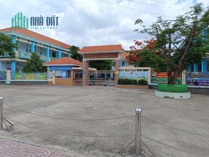Cần Bán Nhanh Lô Đất Vị Trí Siêu Đắc Địa Tại Huyện Bến Lức, Tỉnh Long An.
