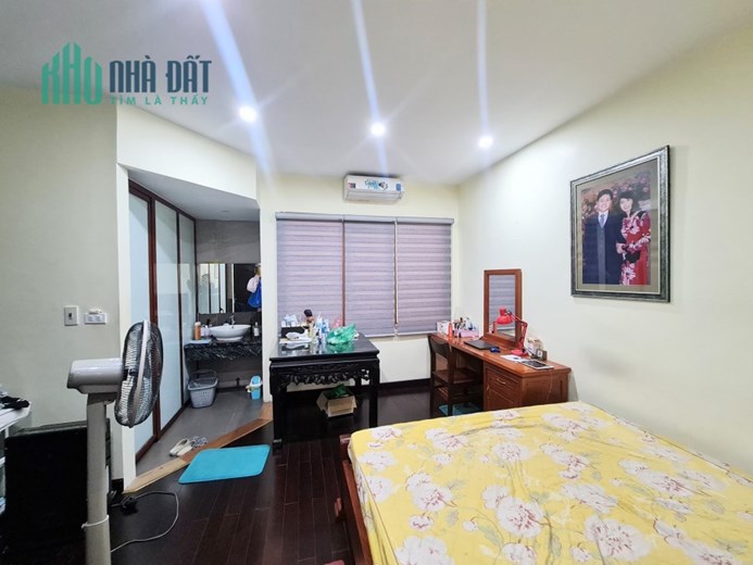 Bán nhà phố Khương Hạ, ô tô gần, nhà đẹp, dân xây, 4 ngủ nhỉnh 4 tỷ