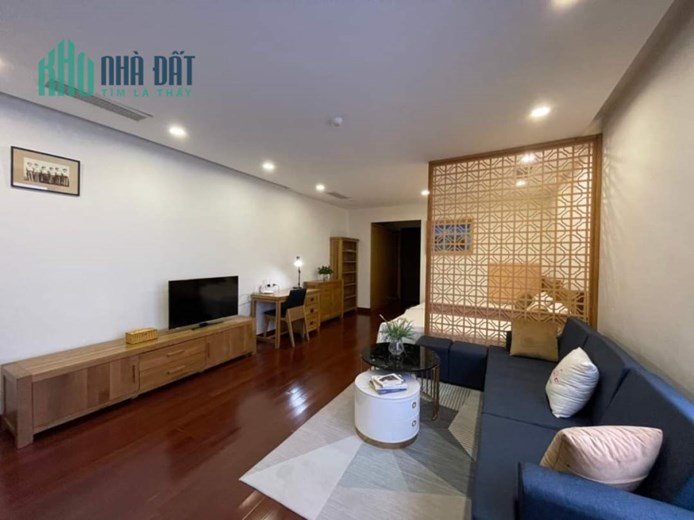 -	Một căn duy nhất thổ cư Dương Nội – Hà Đông
-	Kinh doanh tạp hoá, ô tô 7 chỗ vào nhà