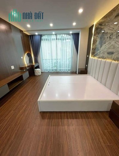Nhà đẹp 5T thang máy, vỉa hè, ô tô  kinh doanh  Nguyễn Thị Định - Trần Duy Hưng 22.9 tỷ