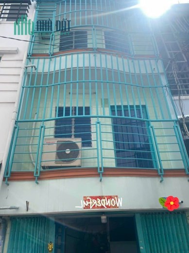 CHỈ 1 TỶ 500 TRIỆU SỞ HỮU NHÀ 3 TẦNG SHR, SÁT CHỢ BÌNH TRỊ ĐÔNG,Ô TÔ ĐỖ CỬA.
