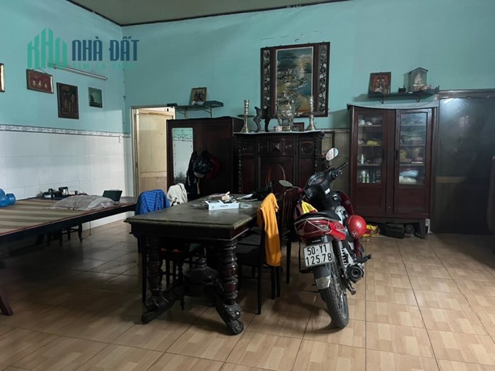 NHÀ ĐẸP - GIÁ TỐT - Cần Bán Căn Nhà Vị Trí Đẹp Tại Huyện Hóc Môn - HCM