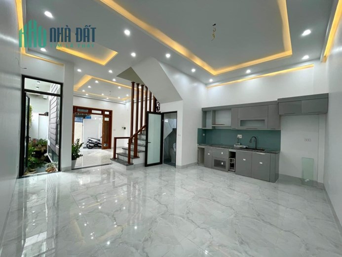 NHÀ MẶT TIỀN PHẠM THẾ HIỂN, QUẬN 8, 4x30, 5 TẦNG, NHỈNH 7 TỶ.