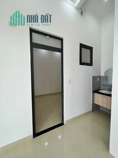 NHÀ ĐẸP - GIÁ TỐT -Cần Bán Căn Nhà Vị Trí Đẹp Tại TP Pleiku, Gia Lai