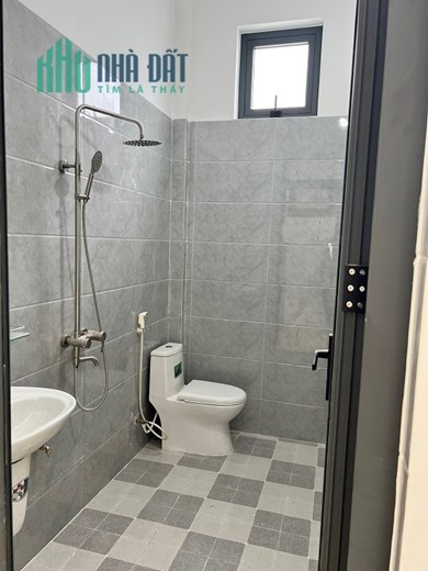 NHÀ ĐẸP - GIÁ TỐT -Cần Bán Căn Nhà Vị Trí Đẹp Tại TP Pleiku, Gia Lai