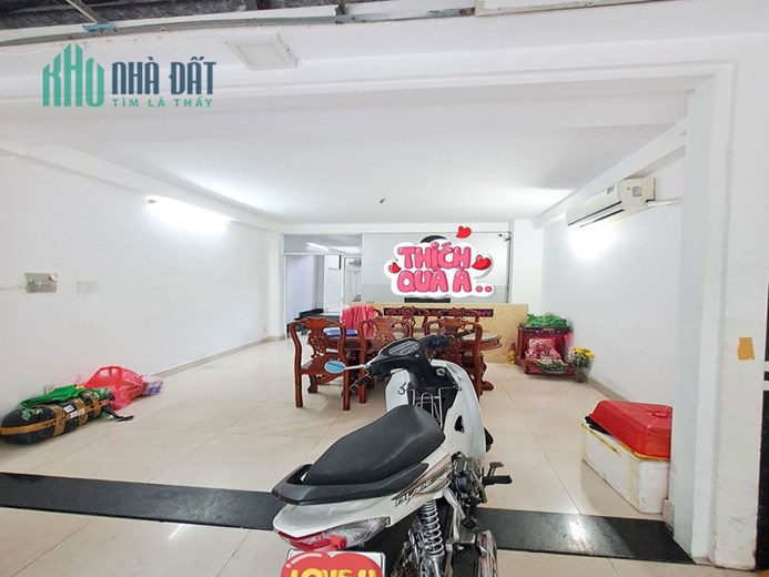 XE HƠI ĐẬU CỬA - ĐƯỜNG 7M KHU PHÂN LÔ THẠNH LỘC QUẬN 12, 5 TẦNG, NHÀ ĐẸP Ở NGAY, NHỈNH 4