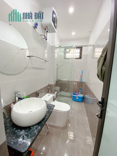Bán nhà xây mới ngõ 229 Miếu Hai Xã, 40m  3.5 tầng GIÁ 2.55 tỉ