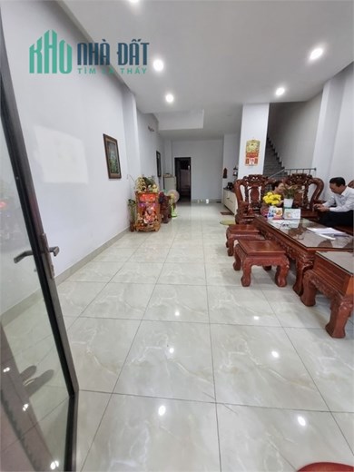 BÁN NHÀ ĐẸP, ĐẤT RỘNG, MẶT TIỀN CẨM LỆ ĐƯỜNG 7.5 VỈA HÈ 8