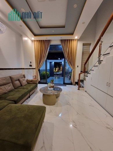 CHÀO BÁN NHÀ MẶT TIỀN ĐƯỜNG 7M5 3 TẦNG MỚI XÂY THIẾT KẾ CỰC ĐẸP. NẰM BÊN CẠNH SÔNG CẨM LỆ. HÒA