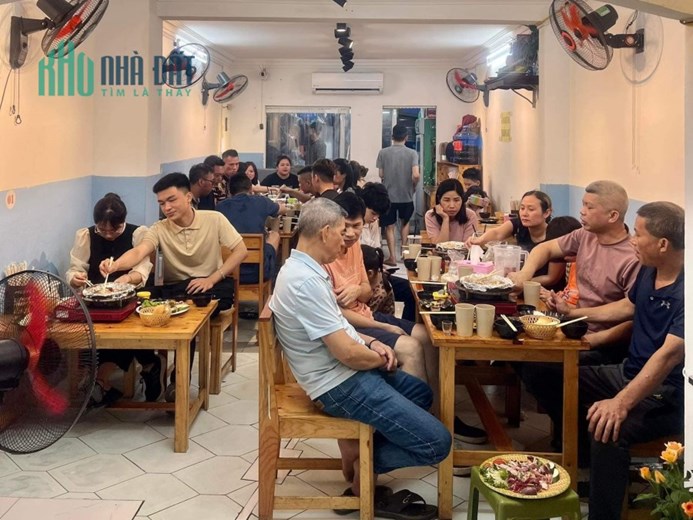Do vc e chuyển địa điểm và mô hình kinh doanh nên muốn sang nhượng lại quán