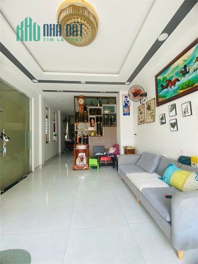 Nhà ngộp Trường Chinh, Tân Phú – Hẻm 8m thông, 46m2, 2 tầng, 4.1 tỷ