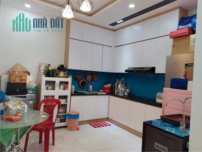 Nhà ngộp Trường Chinh, Tân Phú – Hẻm 8m thông, 46m2, 2 tầng, 4.1 tỷ