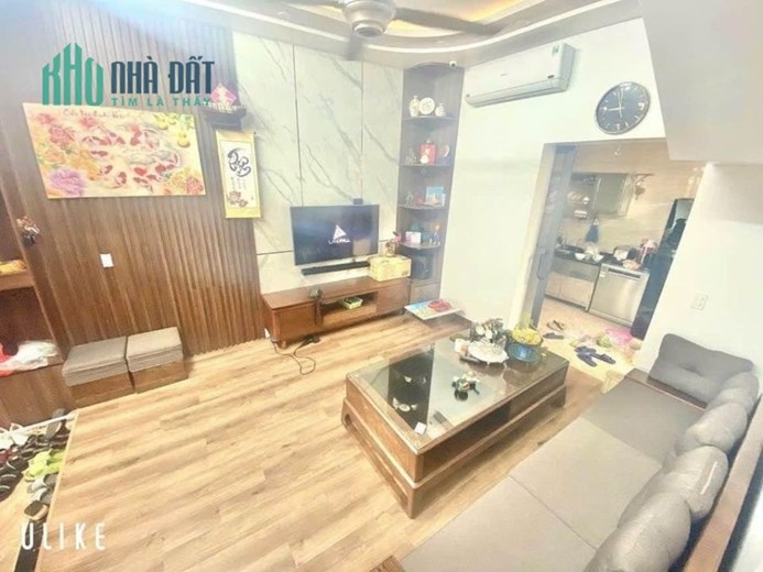 Bán nhà khu phân lô 193 Văn Cao - Thư Trung, diện tích 54m 3 tầng độc lập GIÁ 2.85 tỉ