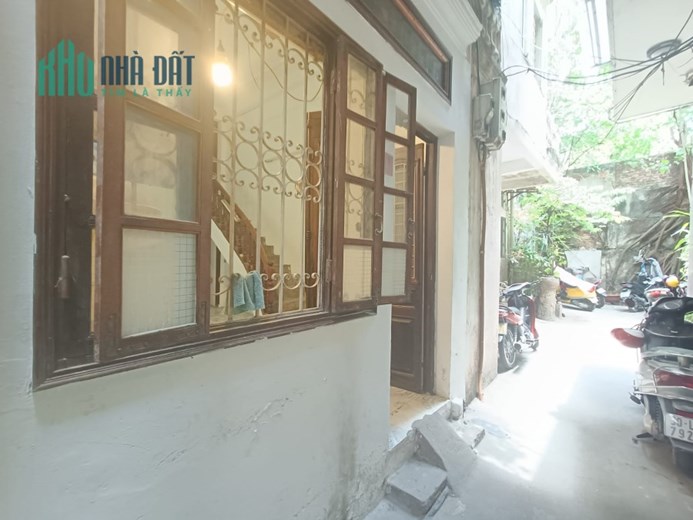 BÁN NHÀ NGÕ PHỐ TÔN ĐỨC THẮNG ĐỐNG ĐA HN. 60M2 GIÁ CHỈ 4.5 TỶ , 20M RA Ô TÔ TRÁNH