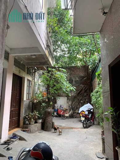 BÁN NHÀ NGÕ PHỐ TÔN ĐỨC THẮNG ĐỐNG ĐA HN. 60M2 GIÁ CHỈ 4.5 TỶ , 20M RA Ô TÔ TRÁNH