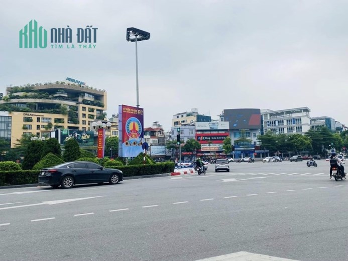Bán nhà Xã Đàn, Đống Đa, 60m2, MT6m, lô góc, ô tô sát cửa giá 6 tỷ