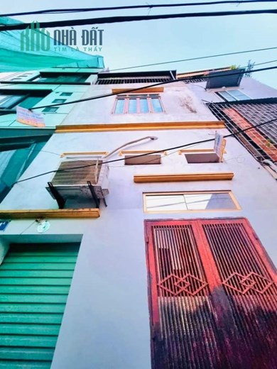 Bán nhà tam chinh hoàng mai ngõ rộng 4m thông tứ tung nhà mới xây đẹp đang kinh doanh dày dép
