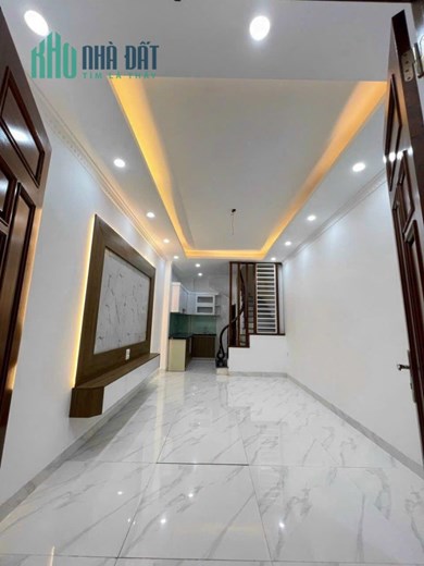 Bán nhà chính chủ Hào Nam, Đống Đa, 31m, 5 tầng, xây mới, hiện đại, gần phố.