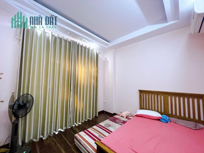 Nhà mặt phố-Thượng Thanh Long Biên-100m²-4 tầng-Mt 4m-Kinh Doanh-VP- 12 tỷ