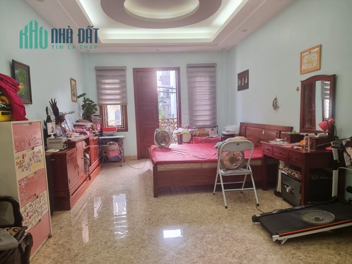 Mặt Phố Lương Yên 86m2*5 Tầng Thang máy MT 5m Vỉa hè, Kinh doanh 21.5 Tỷ