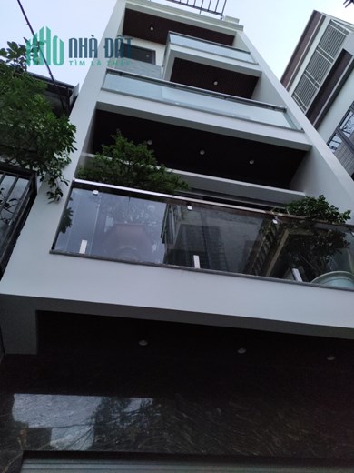 Bán nhà Sài Đồng, Long Biên, ô tô đỗ cửa, giá 4 tỷ, 36m2 x 5 tầng hiện đại