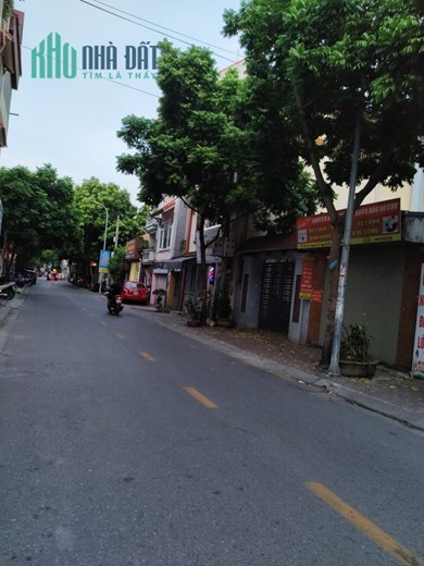 Bán nhà Sài Đồng, Long Biên, ô tô đỗ cửa, giá 4 tỷ, 36m2 x 5 tầng hiện đại