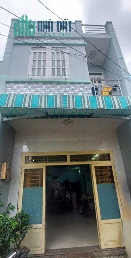 Bán nhanh ngôi nhà giao thông thuận tiện, tiện ích bủa vây, công năng ở hay kd nhỏ tốt