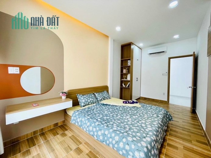 Bán rẻ Nhà HẻmÔTô ĐỗCửa TrườngChinh P13 Tân Bình,GầnEtown,55m2,2 tầng,5Tỷ2