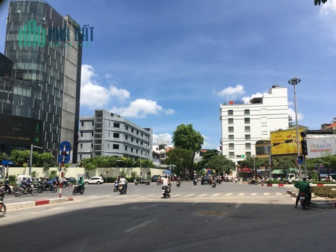 Siêu phẩm, ô tô tránh, kinh doanh, P/lô phố Đội Cấn Dt 45m, 5T, Mt 4m, nhỉnh 8 tỷ.