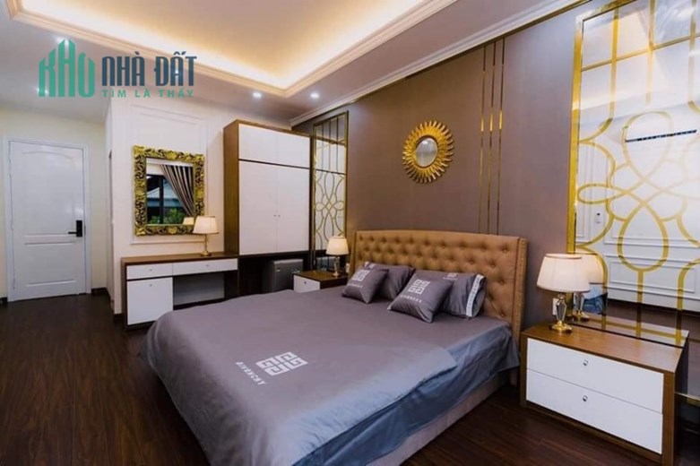 Đỉnh! Nguyễn Khang, sát phố, mặt tiền đẹp, ngõ khủng, 46m x 4T, chỉ 5.5 tỷ