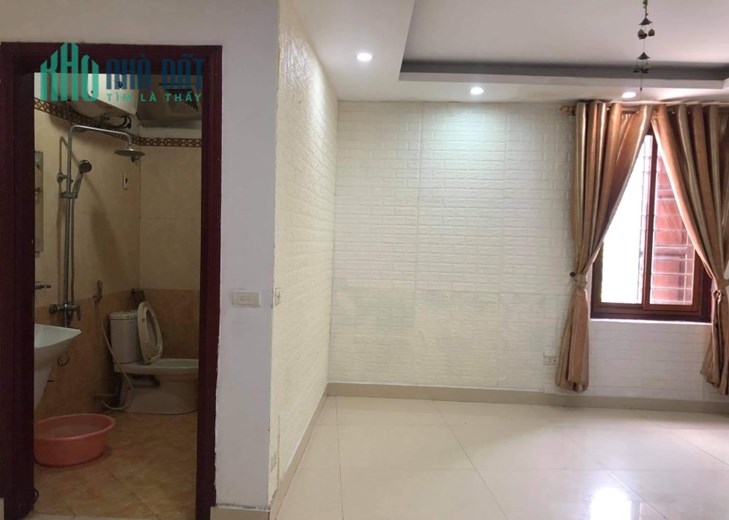 Phố VIP Nguyễn Thái Học - Nhà 4 tầng SÁNG THOÁNG 40m2 chỉ 3.65 tỷ - NGÕ NÔNG THẲNG