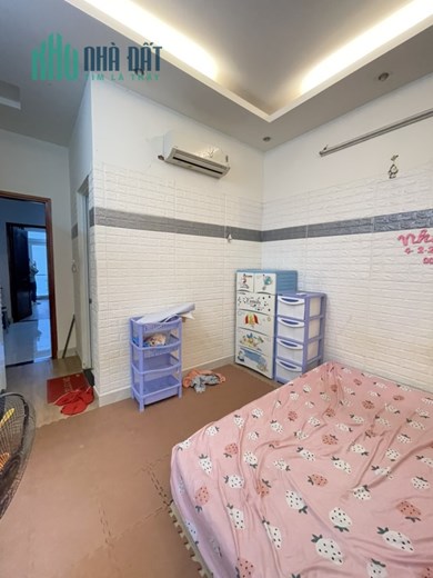 Bán Nhà Chính Chủ Nguyễn Thái Sơn 82m2, Chốt 4 tỷ, Hẻm Xe Tải Gò Vấp