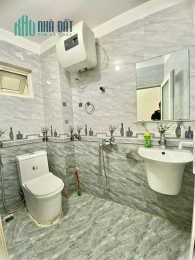 SIÊU RẺ KIẾN HƯNG DT 47M x 4T Ô TÔ GẦN NHÀ VỊ TRÍ ĐẸP GIÁ LẠI RẺ NHẤT KHU 3 TỶ