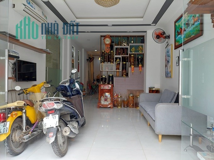 Bán nhà hẻm 6m Trường Chinh, Tây Thạnh, Tân Phú, 46m2, 2 tầng, cức đẹp. 4,4 tỷ