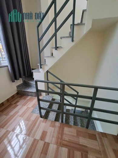 Cho Thuê Nhà Nguyên Căn 2pn,3wc, 1 trệt,  2 lầu, giá 6 triệu/tháng