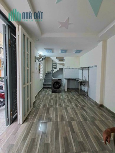 Cho Thuê Nhà Nguyên Căn 2pn,3wc, 1 trệt,  2 lầu, giá 6 triệu/tháng