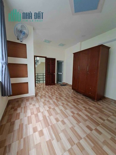 Cho Thuê Nhà Nguyên Căn 2pn,3wc, 1 trệt,  2 lầu, giá 6 triệu/tháng