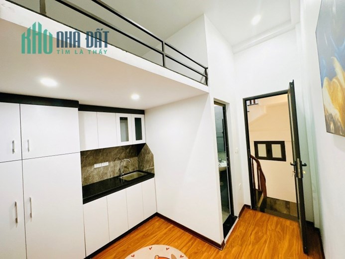 Bán nhà dân xây lô góc 42mn2 4 tàng, mt 5m, Ngã Tư Sở giá chỉ 3 tỷ6