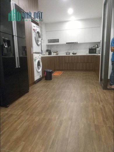 Ơ KÌA!!! VIP khu vực Mễ Trì Thượng, 41m2  chỉ Nhỉnh 5 Tỷ mà 4 tầng mây