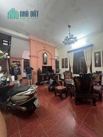 Bán Biệt Thự 122m2 Tây Hồ, MT 8m, Gara Ô TÔ, 24.5 tỷ.