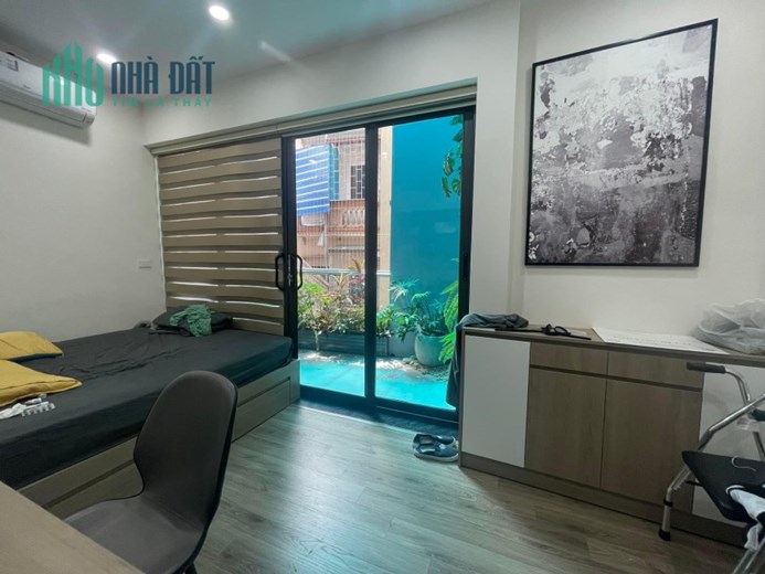 Bán nhà Hoàn Kiếm, lô góc, ngõ thông, 50m, 4T,sang trọng, nội thất cc,giá 5.8 tỷ