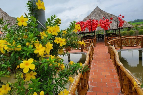 < SANG NHƯỢNG > Cơ Hội Đầu Tư - Sinh Lời - Giá Tốt - Nhà Hàng Khách Sạn Vị Trí Đẹp Tại Đồng Tháp