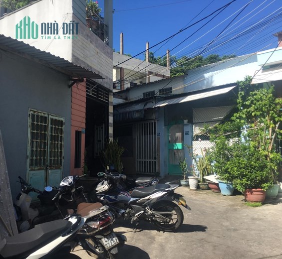 CHÀO BÁN NHÀ 3 TẦNG 2 MẶT TIỀN KIỆT Ô TÔ NÚI THÀNH, KÈM 4 PHÒNG TRỌ ĐANG CHO THUÊ.
