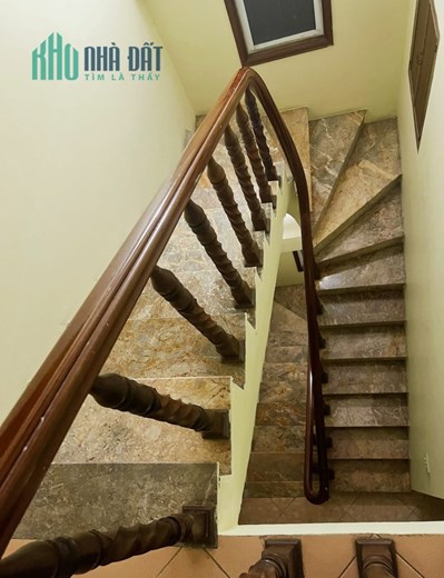 NHÀ DÂN XÂY NGUYỄN KHANG – 3 THOÁNG – MẶT TIỀN RỘNG - GẦN Ô TÔ TRÁNH – TIỆN ÍCH NGẬP TRÀN 45M2 –