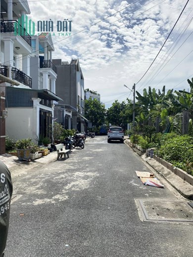 DÀNH CHO AI THÍCH NGHỈ DƯỠNG VEN ĐÔ! 

CÙNG BIỆT THỰ XANH - VEN SÔNG VẠN PHÚC CITY - NHÍCH