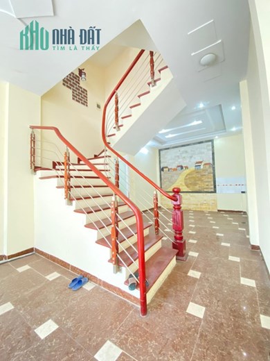 Bán nhà Nguyễn Thị Định 55m2 5 tầng ngõ ô tô tránh có vỉa hè kinh doanh tốt giá 8.5 tỷ